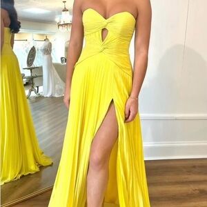 This is beautiful yellow formal dress. Perfect for prom or any other formal.